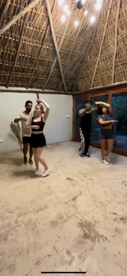 Baila'mor - Salsa & Bachata Classes