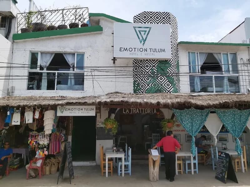 Avenida Tulum Hotel & Hostal