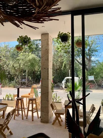 KÁAPEH TULUM SMOOTHIE BOWLS, BRUNCH & CAFÉ