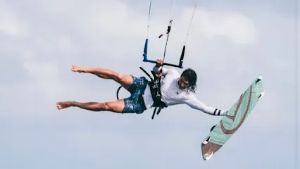 Sian Kite | Kitesurfing & Surf lessons Tulum